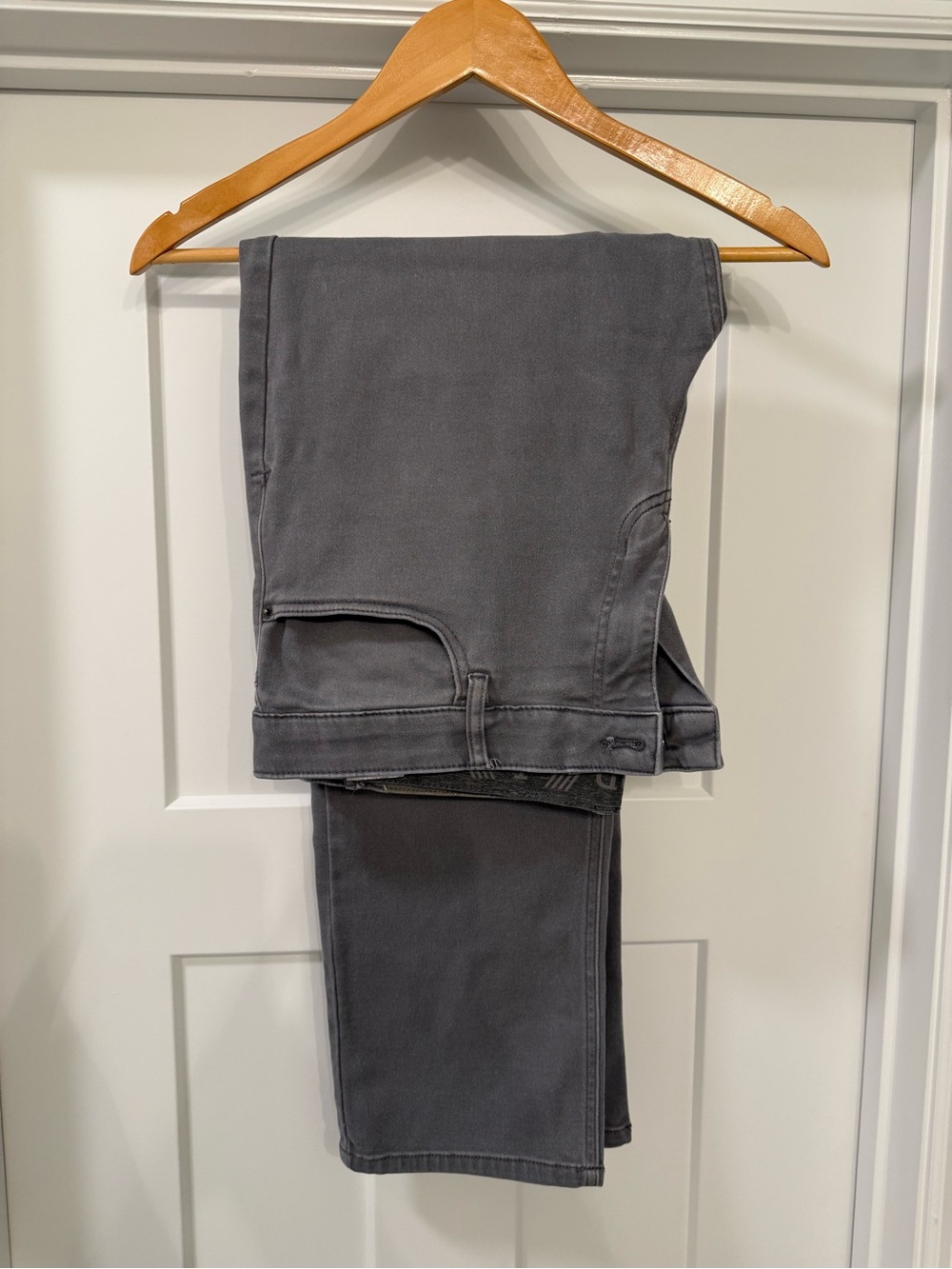 Izod Men's Charcoal Gray Chinos - Straight Fit 38x32